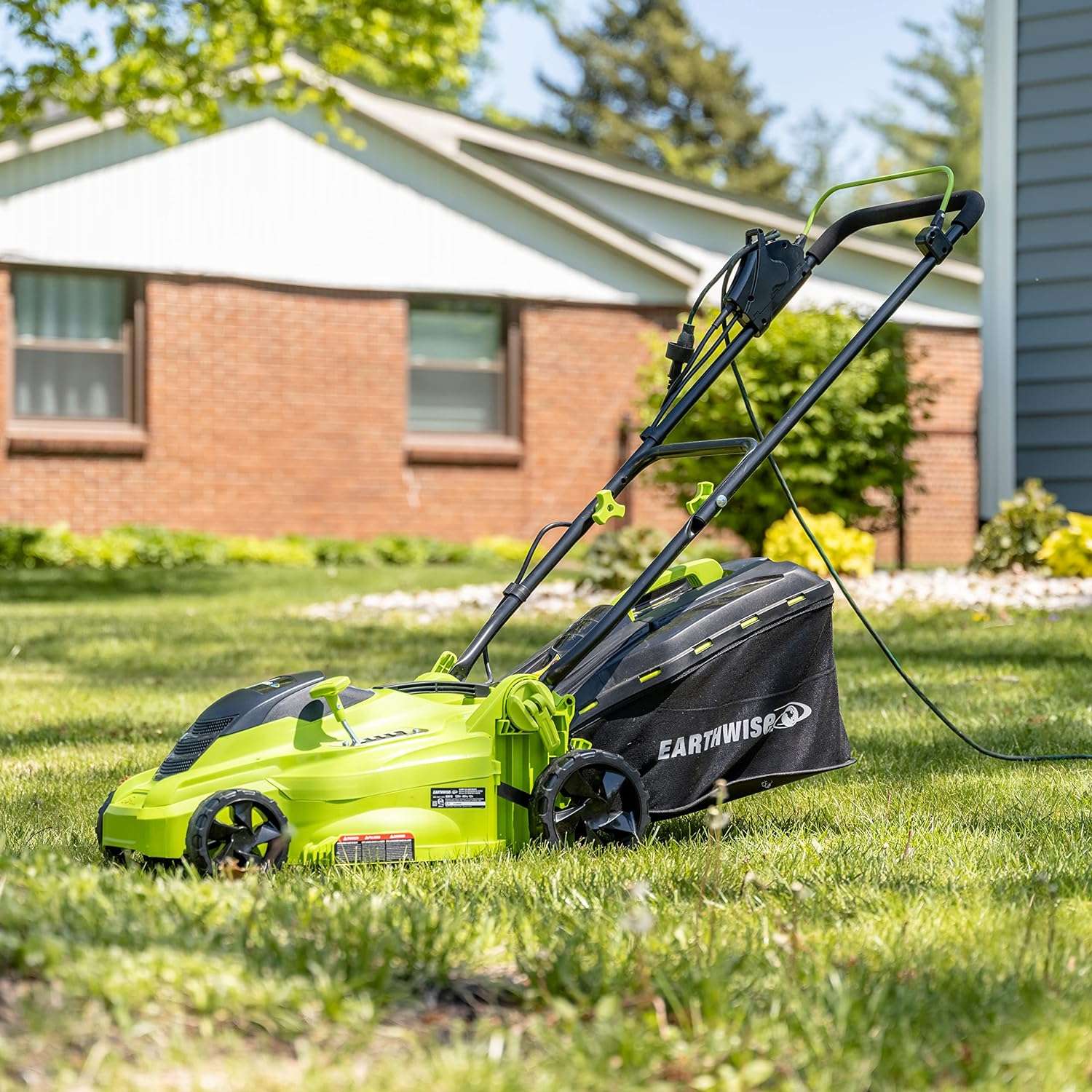 Earthwise 16-Inch 11-Amp Corded Electric Walk-Behind Lawn Mower - 11