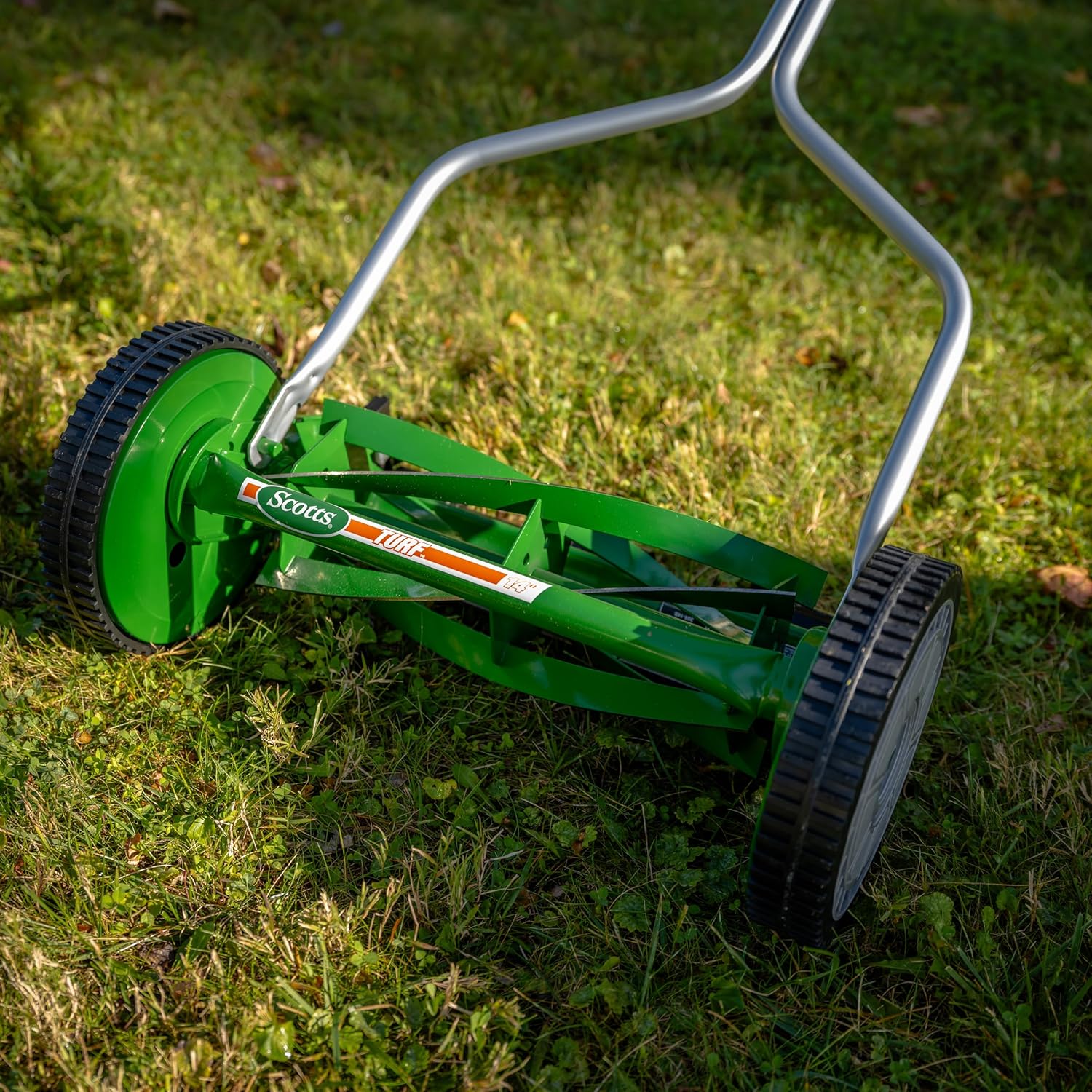 Scotts Outdoor Power Tools 304-14S 14-Inch 5-Blade Push Reel Lawn Mower, Green - Image 7